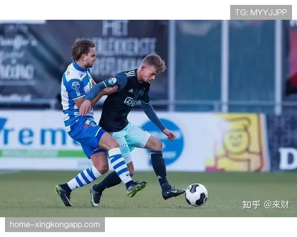 埃弗顿1比0战胜曼联 太妃糖主场展现韧性